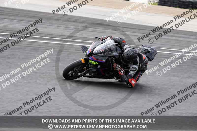 cadwell no limits trackday;cadwell park;cadwell park photographs;cadwell trackday photographs;enduro digital images;event digital images;eventdigitalimages;navarra;no limits trackdays;peter wileman photography;racing digital images;trackday digital images;trackday photos